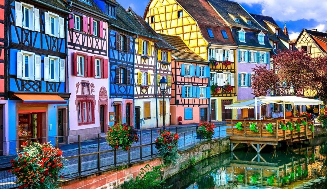 Luminous Apartment In Kehl Near Strasbourg, Conveniently Located Next To A Tram Stop With Direct Access To Strasbourg City Centre Exterior foto