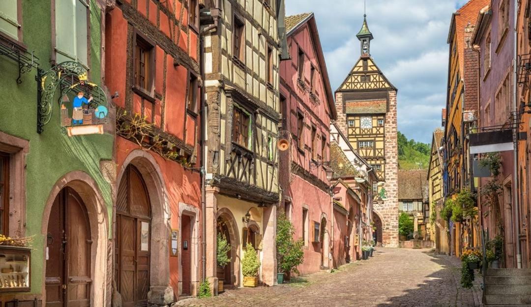 Luminous Apartment In Kehl Near Strasbourg, Conveniently Located Next To A Tram Stop With Direct Access To Strasbourg City Centre Exterior foto