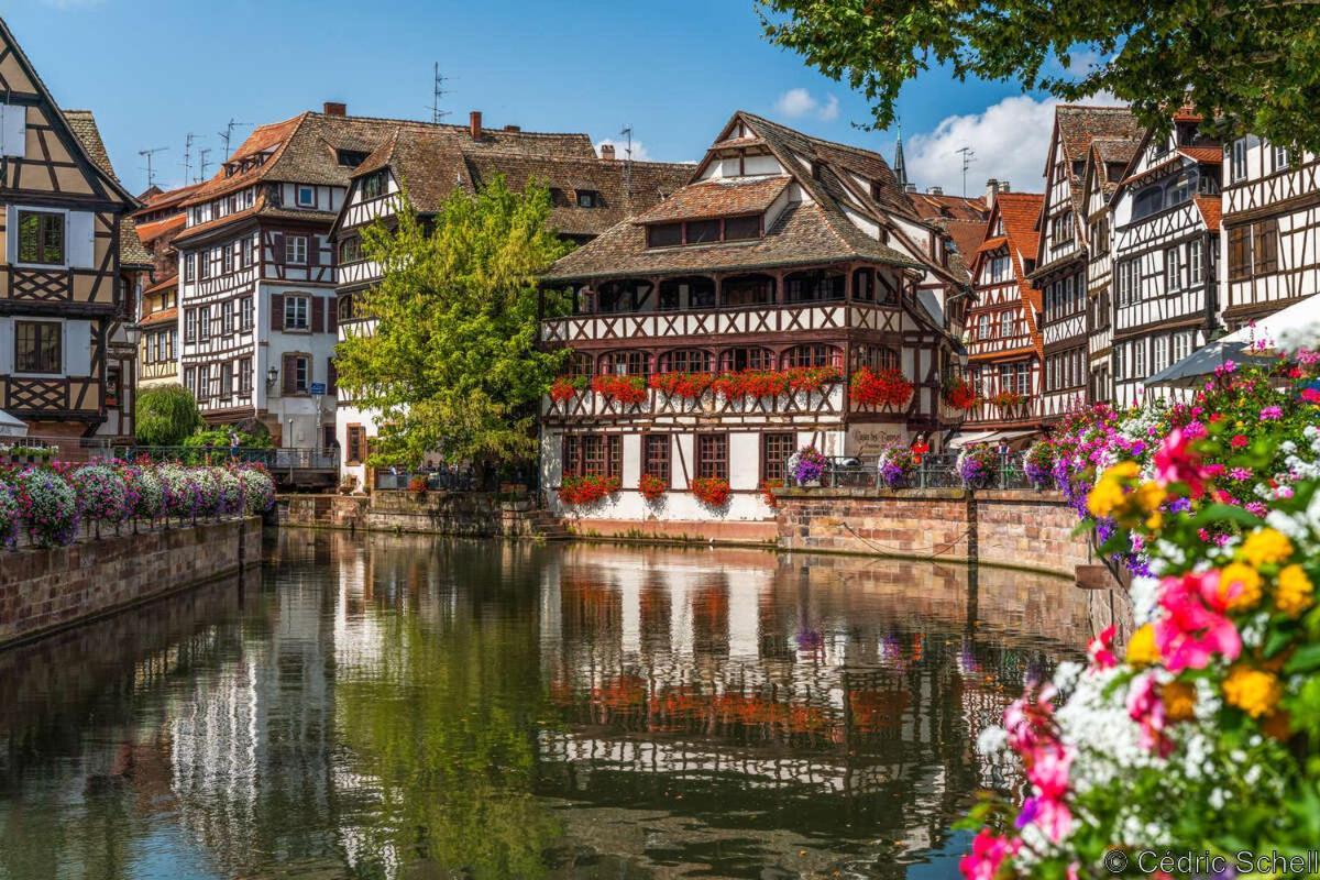 Luminous Apartment In Kehl Near Strasbourg, Conveniently Located Next To A Tram Stop With Direct Access To Strasbourg City Centre Exterior foto