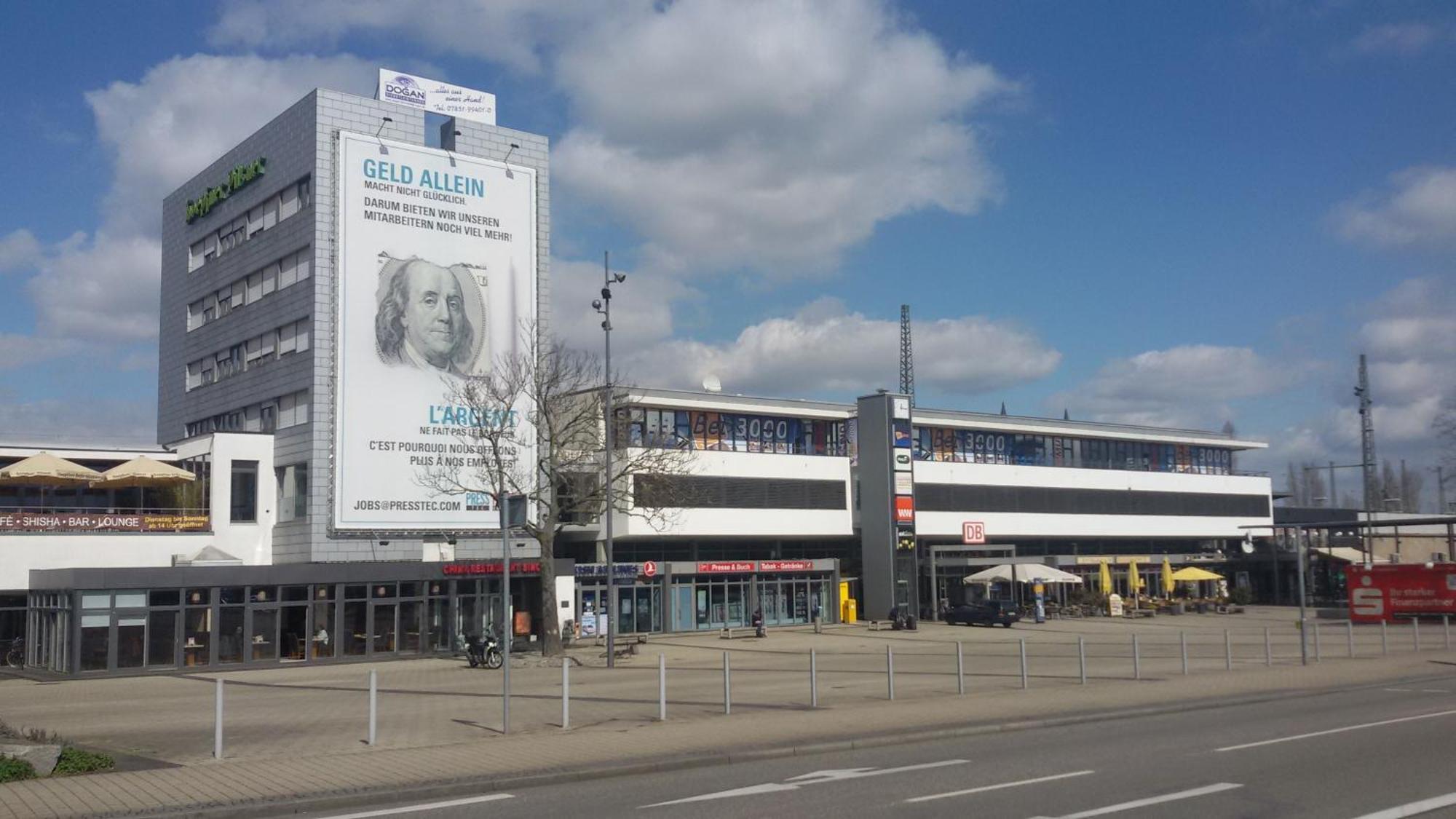 Luminous Apartment In Kehl Near Strasbourg, Conveniently Located Next To A Tram Stop With Direct Access To Strasbourg City Centre Exterior foto